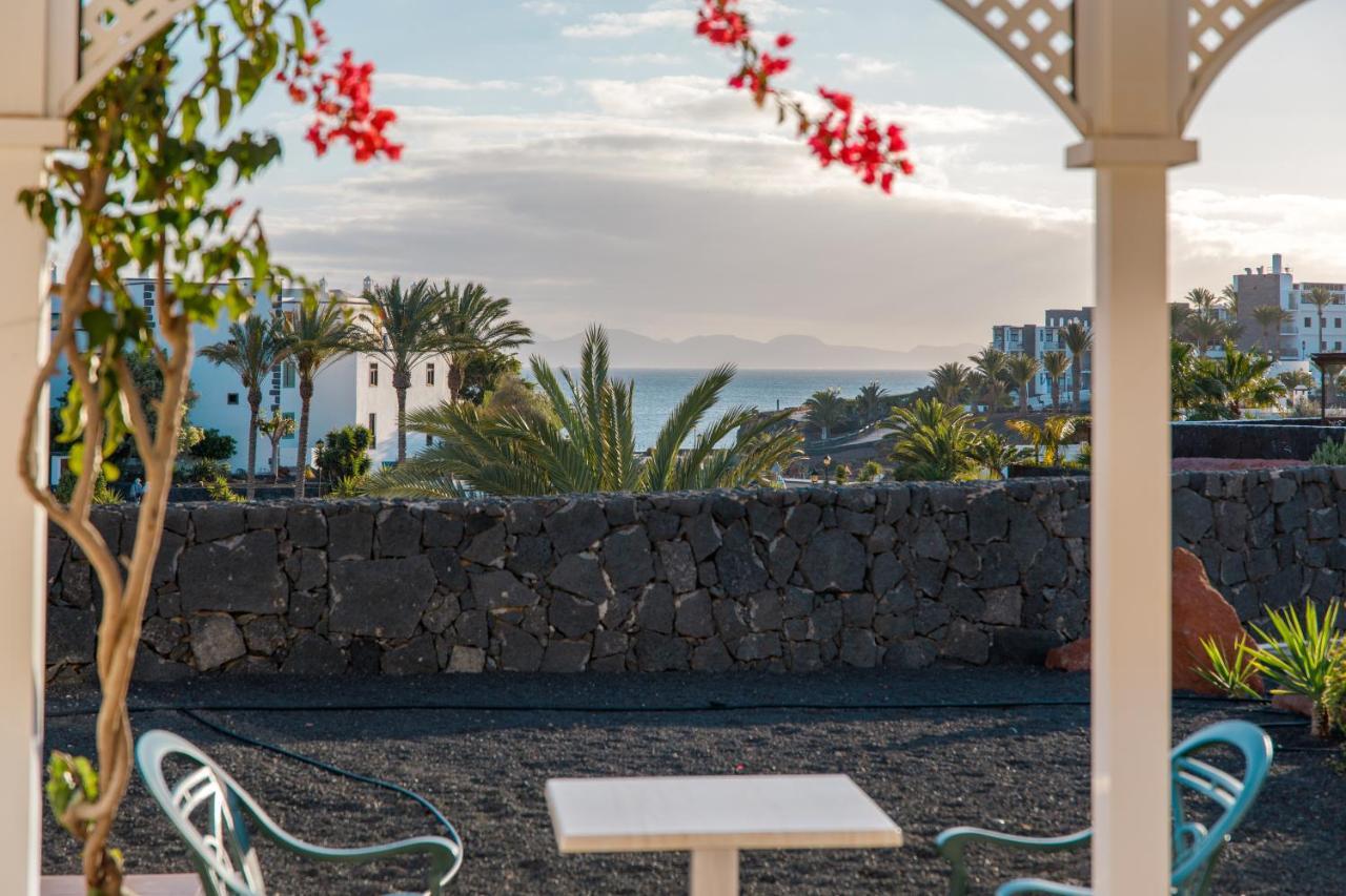 Apartamentos Livvo Coloradamar Playa Blanca  Luaran gambar