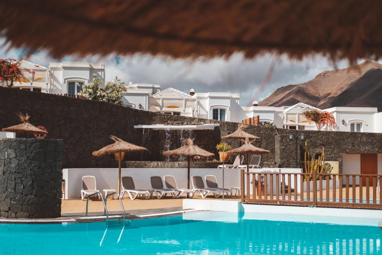 Apartamentos Livvo Coloradamar Playa Blanca  Luaran gambar