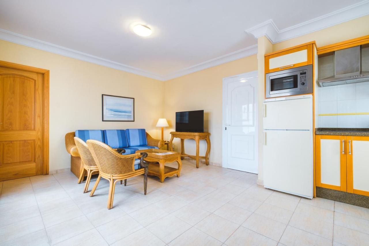 Apartamentos Livvo Coloradamar Playa Blanca  Luaran gambar