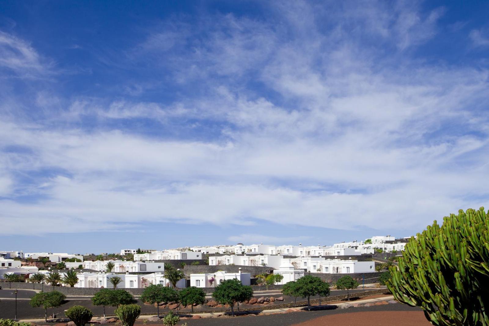 Apartamentos Livvo Coloradamar Playa Blanca  Luaran gambar