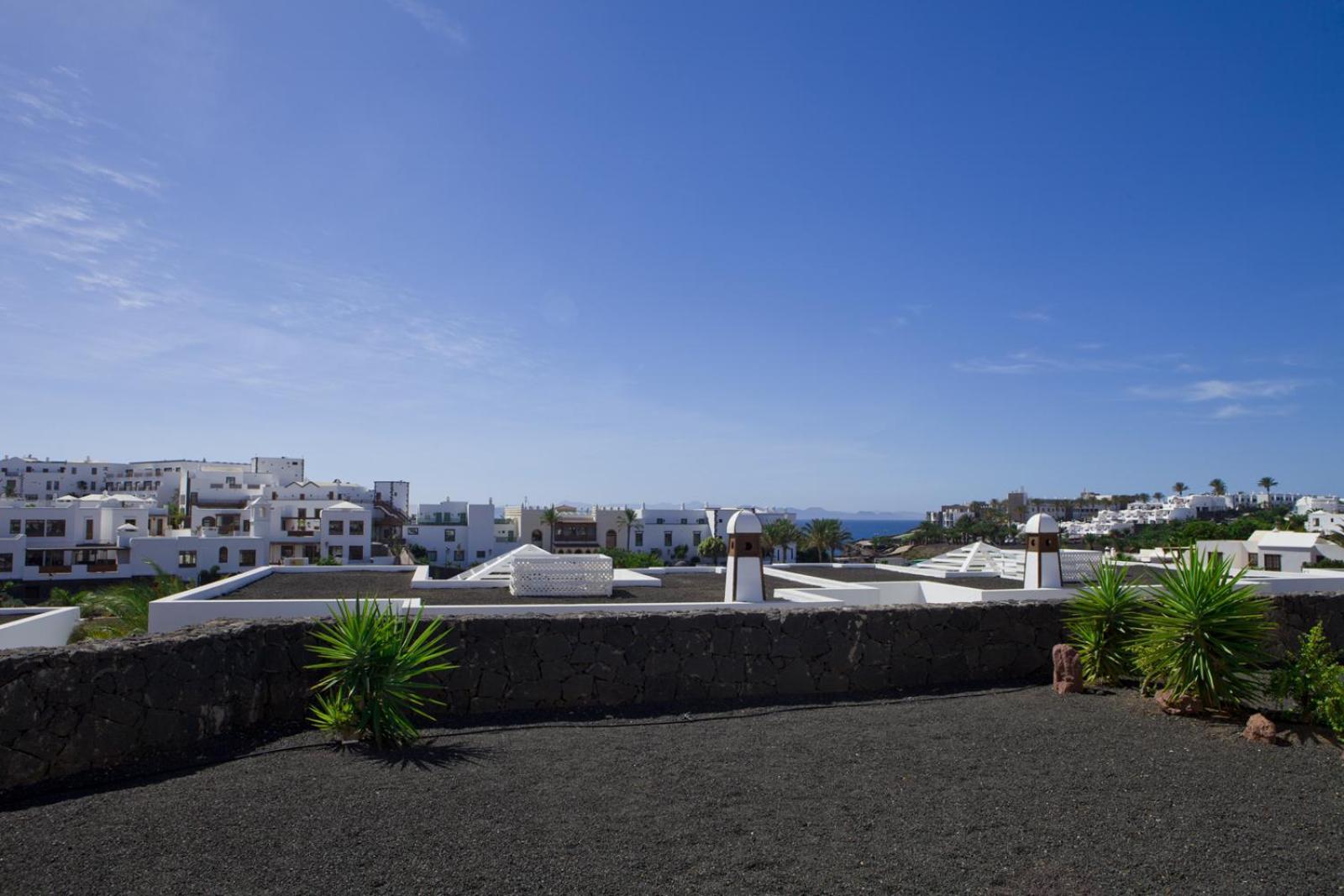 Apartamentos Livvo Coloradamar Playa Blanca  Luaran gambar