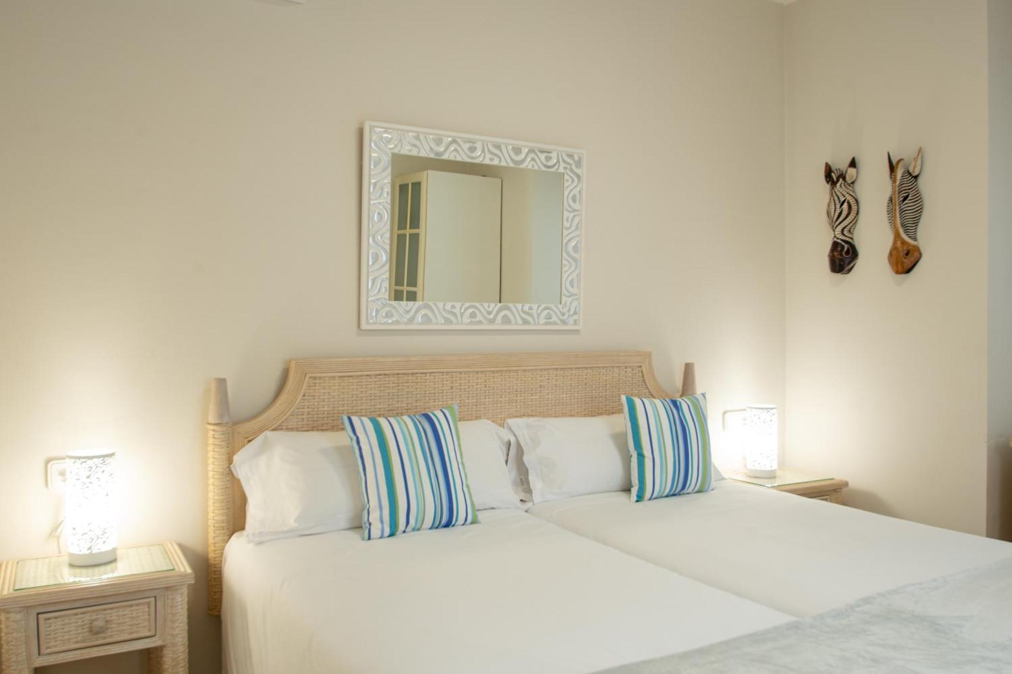 Apartamentos Livvo Coloradamar Playa Blanca  Luaran gambar