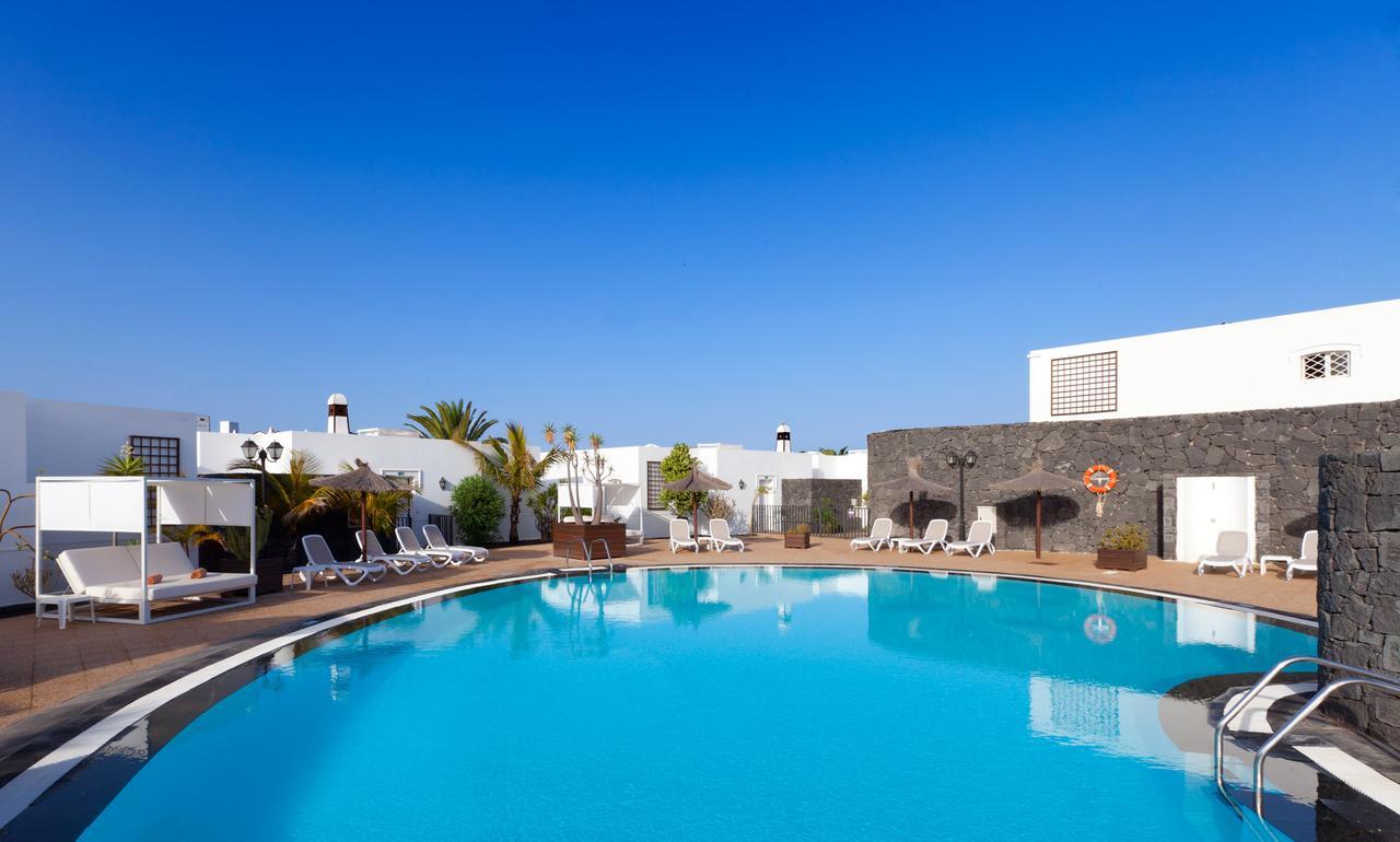 Apartamentos Livvo Coloradamar Playa Blanca  Luaran gambar