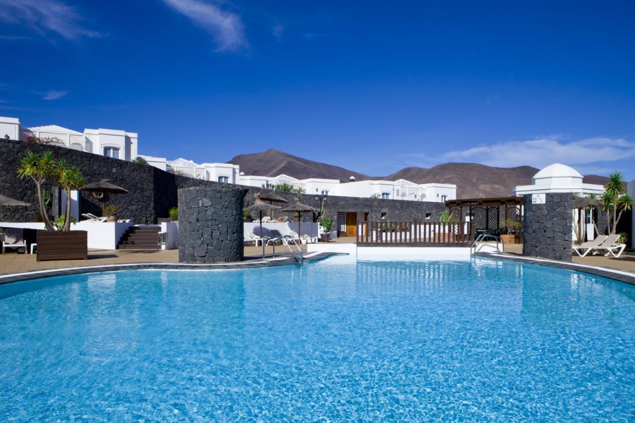 Apartamentos Livvo Coloradamar Playa Blanca  Luaran gambar